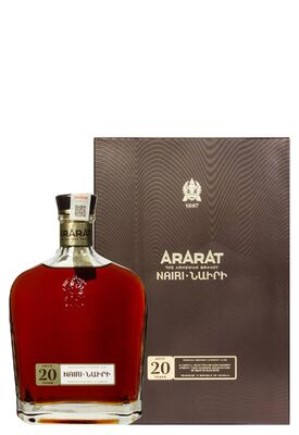 Бренді АрАрАт Наірі 20 років у коробці 0.7 л