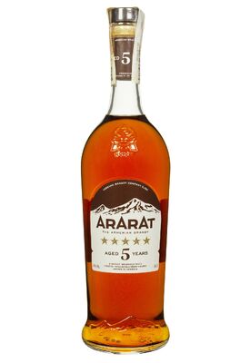 Бренди АрАрАт 5 лет в коробке 0.7 л
