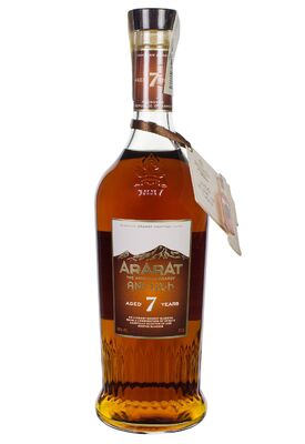 Бренди АрАрАт Ани 7 лет 0.7 л