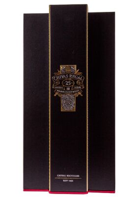 Виски Chivas Regal 25 y.o. в коробке 0.7 л